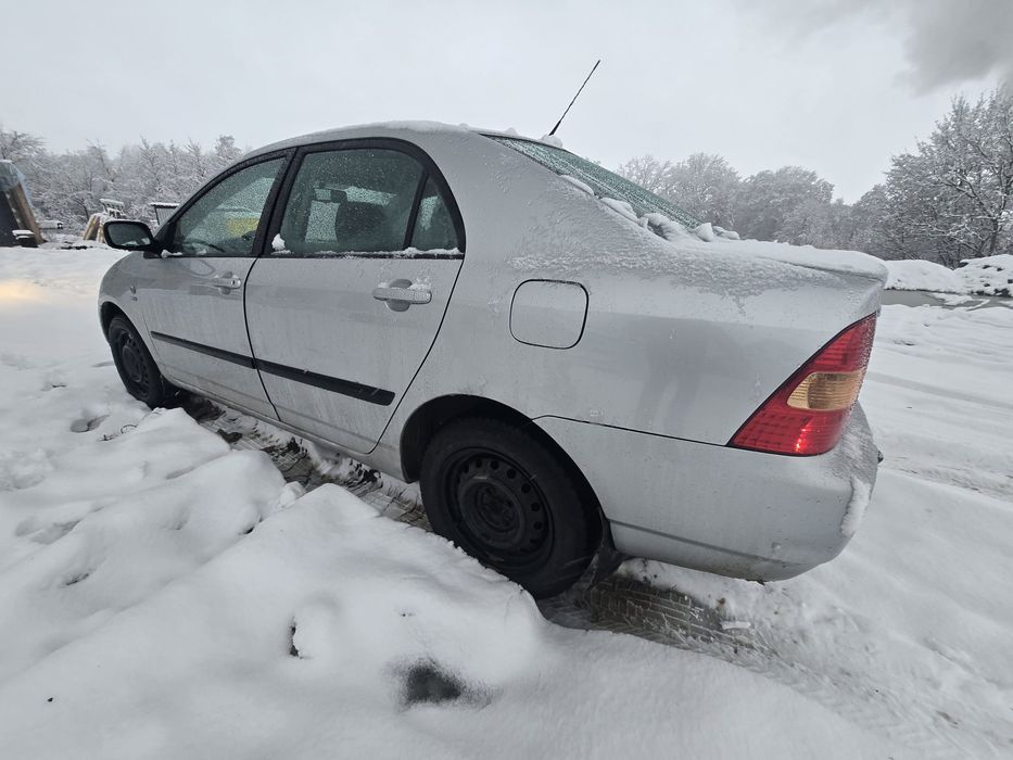 Toyota Corolla sedan e12  1.6 110km benzyna 150tys km  Bezawaryjna