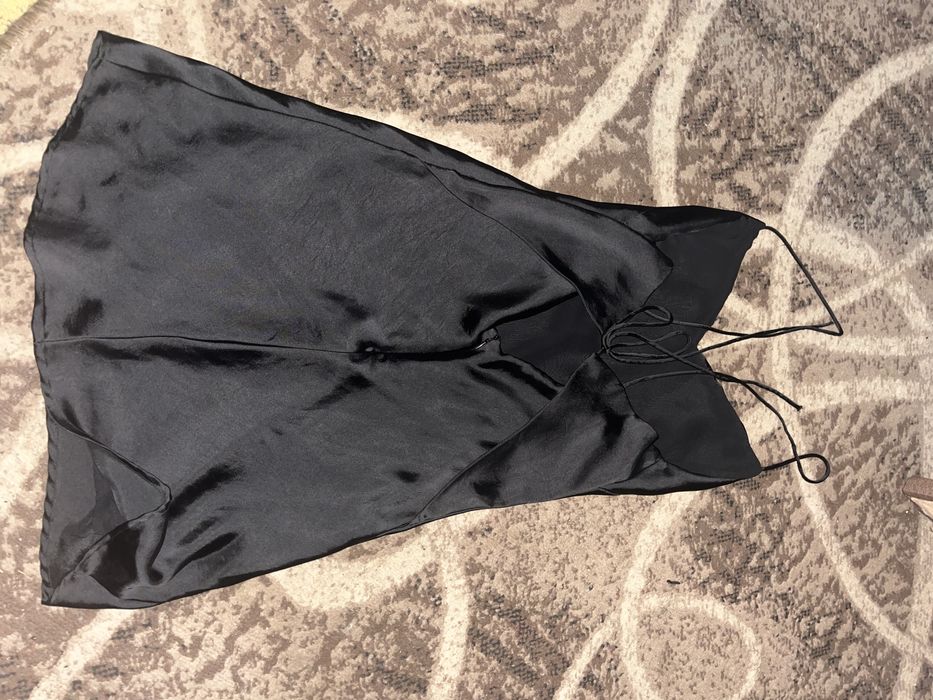 Сукня атласна жіноча