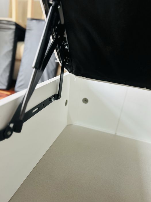 Cama somier solteiro e colchao