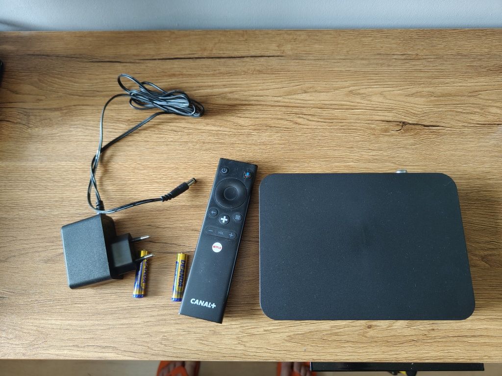 Dekoder CANAL+ BOX 4K - Hybrydowy Odbiornik Telewizyjny Android TV