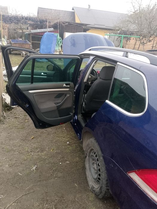 Продам гольф 5 ..