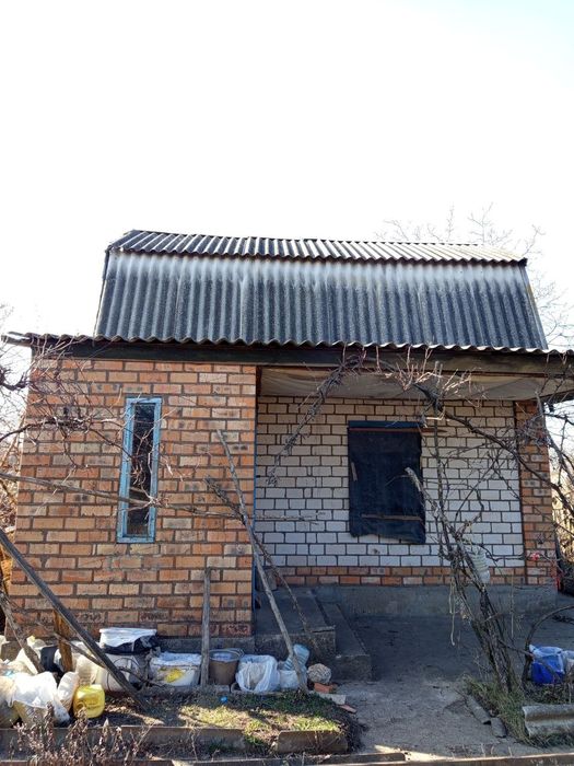 Продам дачный домик под разборку