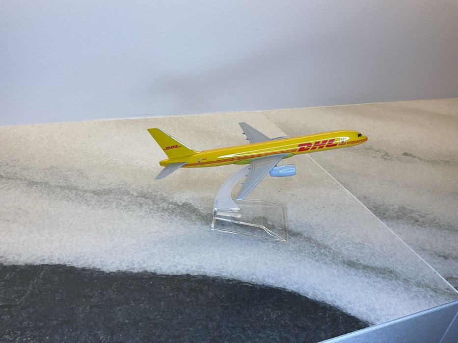 Model samolotu B757 DHL