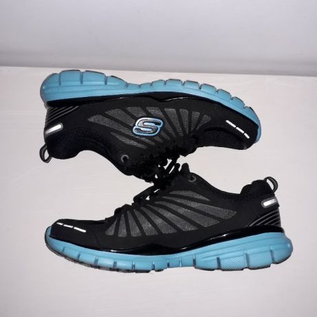 Ténis Skechers NOVOS - tamanho 36