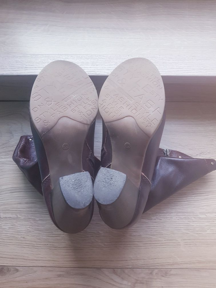Skorzane kozaki damskie marki Style & Fashion rozmiar 38.