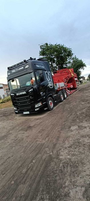 Transport maszyn koparki laweta niskopodwoziowa ponadgabarytowy Europa