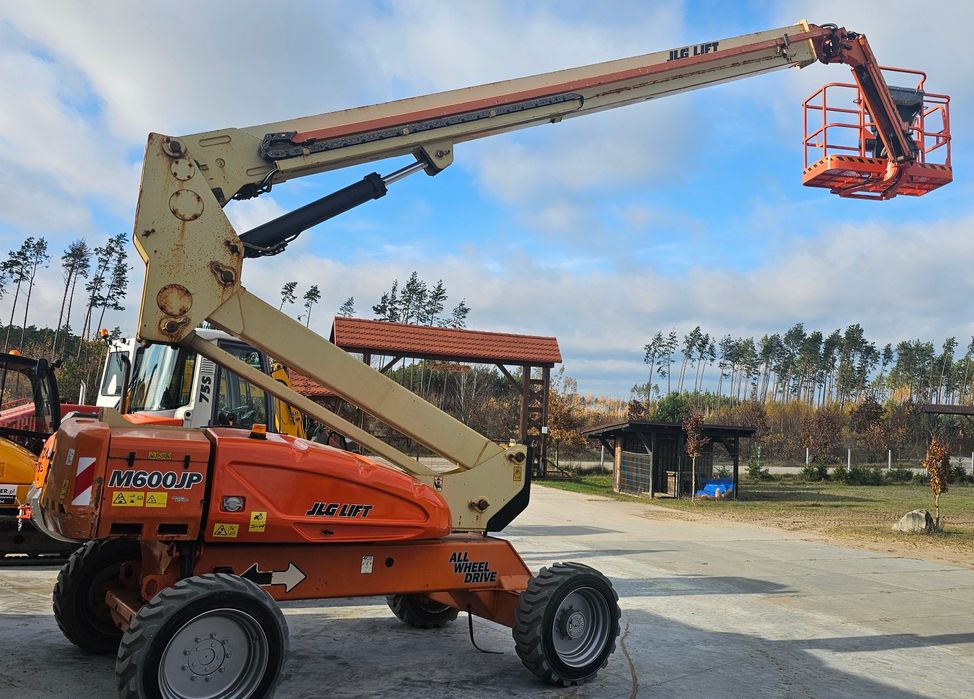 Zwyżka JLG m600jp 4x4 podnośnik koszowy ZEROEMISYJNY akumulator 09r.