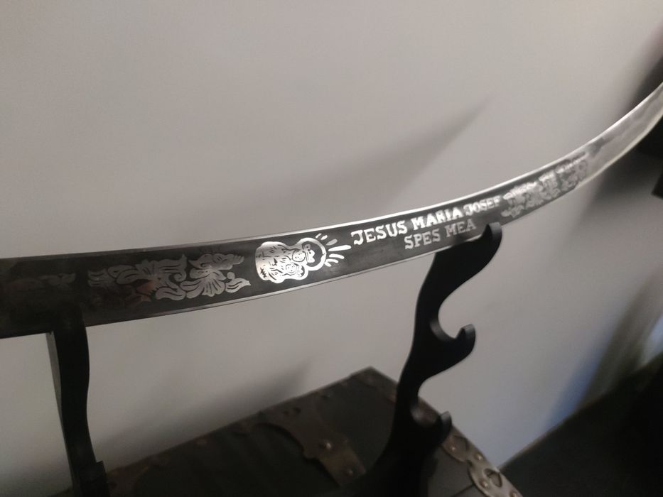 Pieknie zdobiona szabla husarska z temblakiem cheostem zdobiona nowa