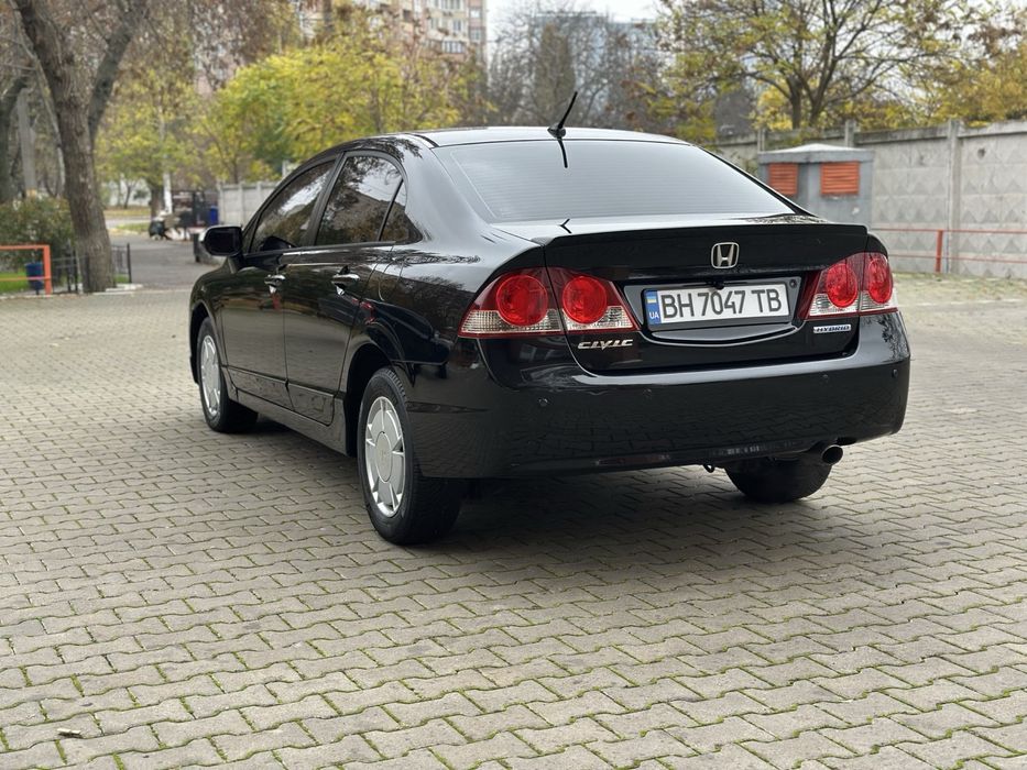 Honda Civic 1.3 гибрид
