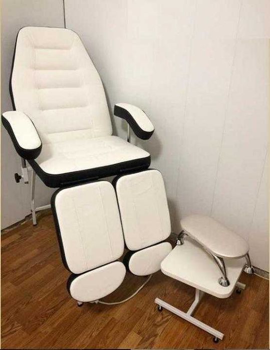 Педикюрное кресло кушетка