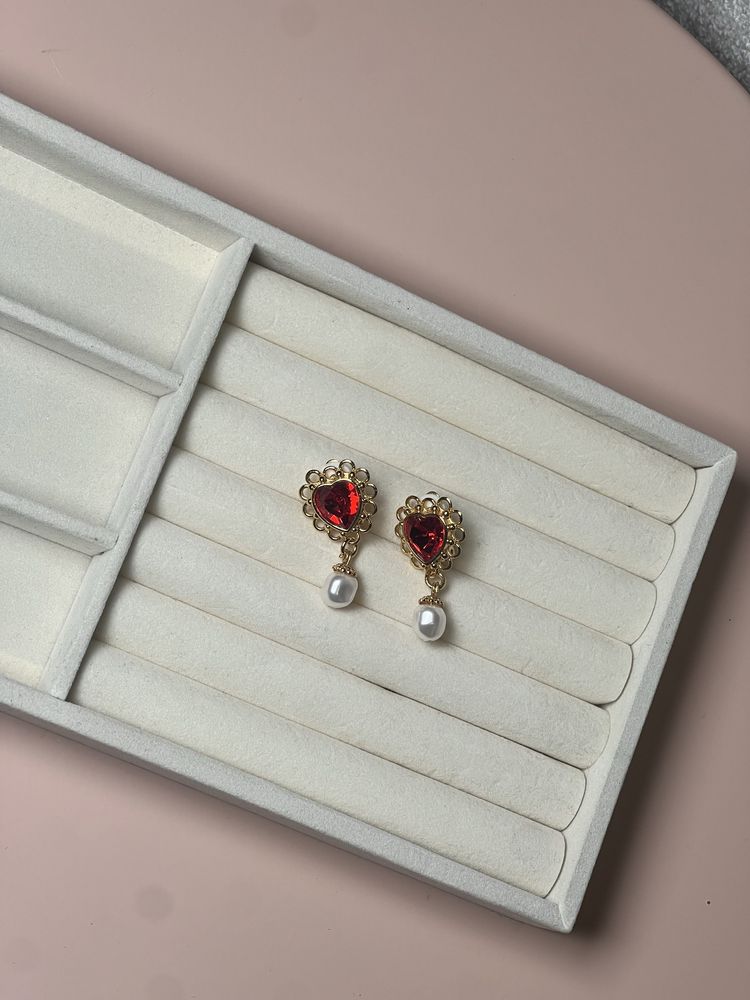 Сережки YSL, CHANEL, Dolce&Gabbana!
