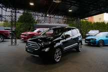 Ford EcoSport Titanium 2.0 166KM 4x4 / Skóry / Szyberdach / Menu PL / Apple Anroid