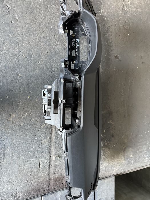 Deska rozdzielcza audi Q5 80A oryginał