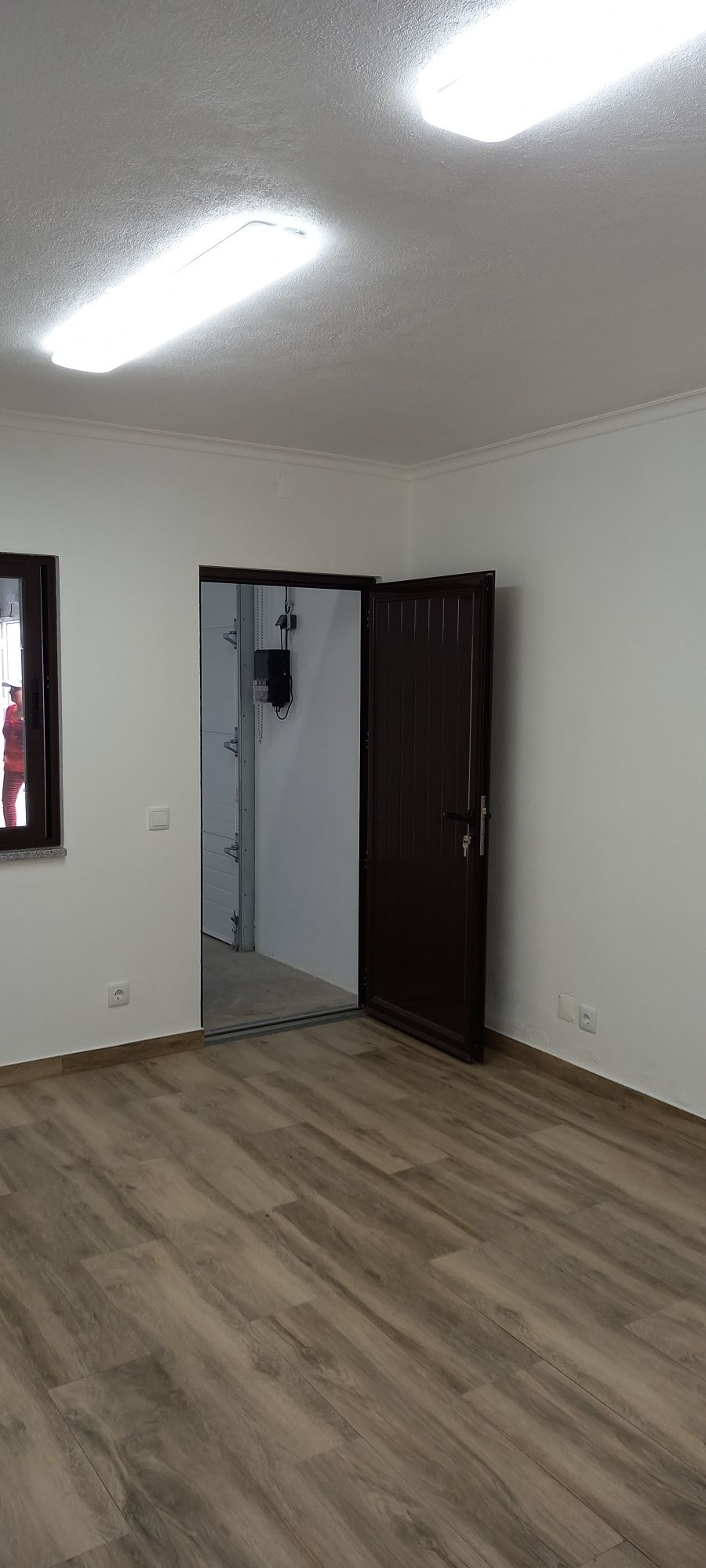 Armazém,  localização privilegiada