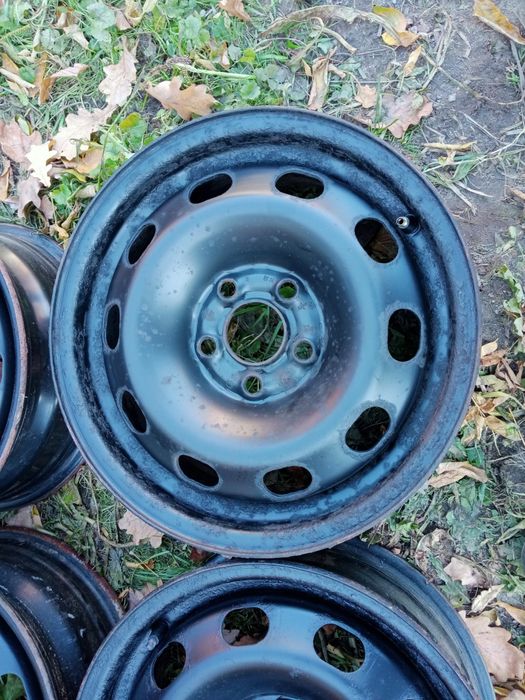 5/100 r14 et38 Skoda Volkswagen Металеві Диски