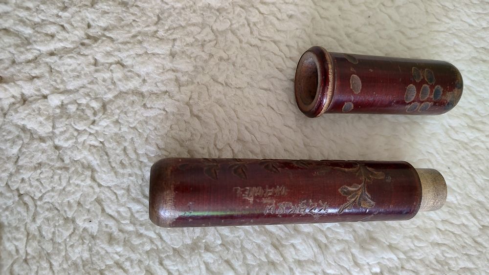 Zabytkowy, drewniany piórnik