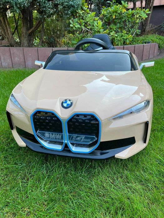 MEGAAUTKA.PL Samochód BMW i4 na akumulator dla dzieci EVA + Pilot auto