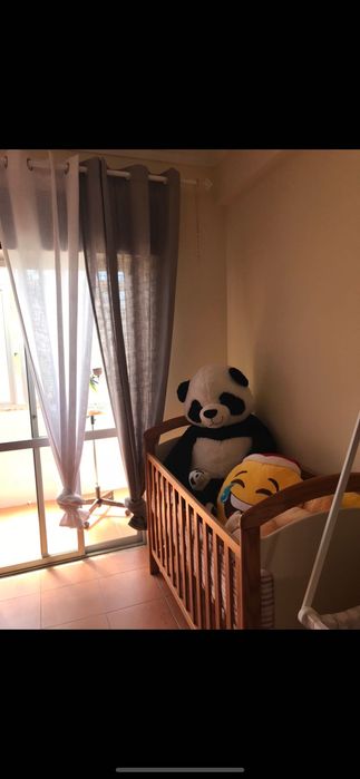 Berço de bebé - Usado mas Estimado