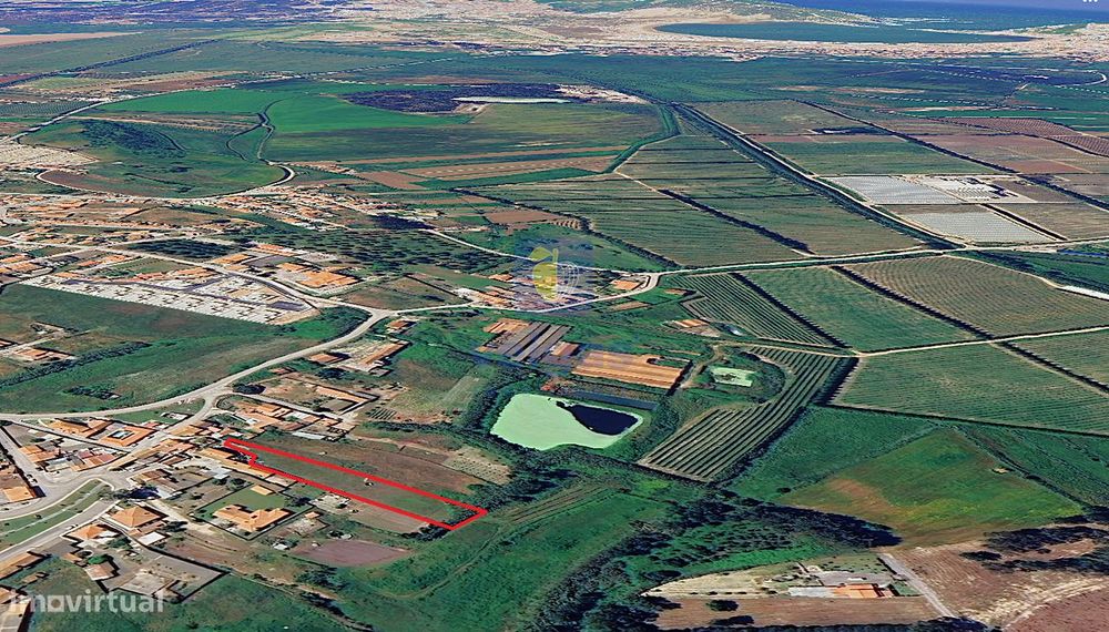 Terreno urbanizável com 1.745 m2, em Alfeizerão, a 2 km da praia de Sã