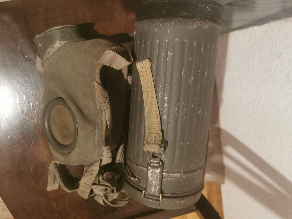 Niemiecka maska przeciwgazowa, puszka