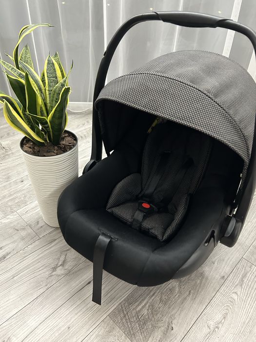 Автолюлька автокресло переноска колиска люлька в авто