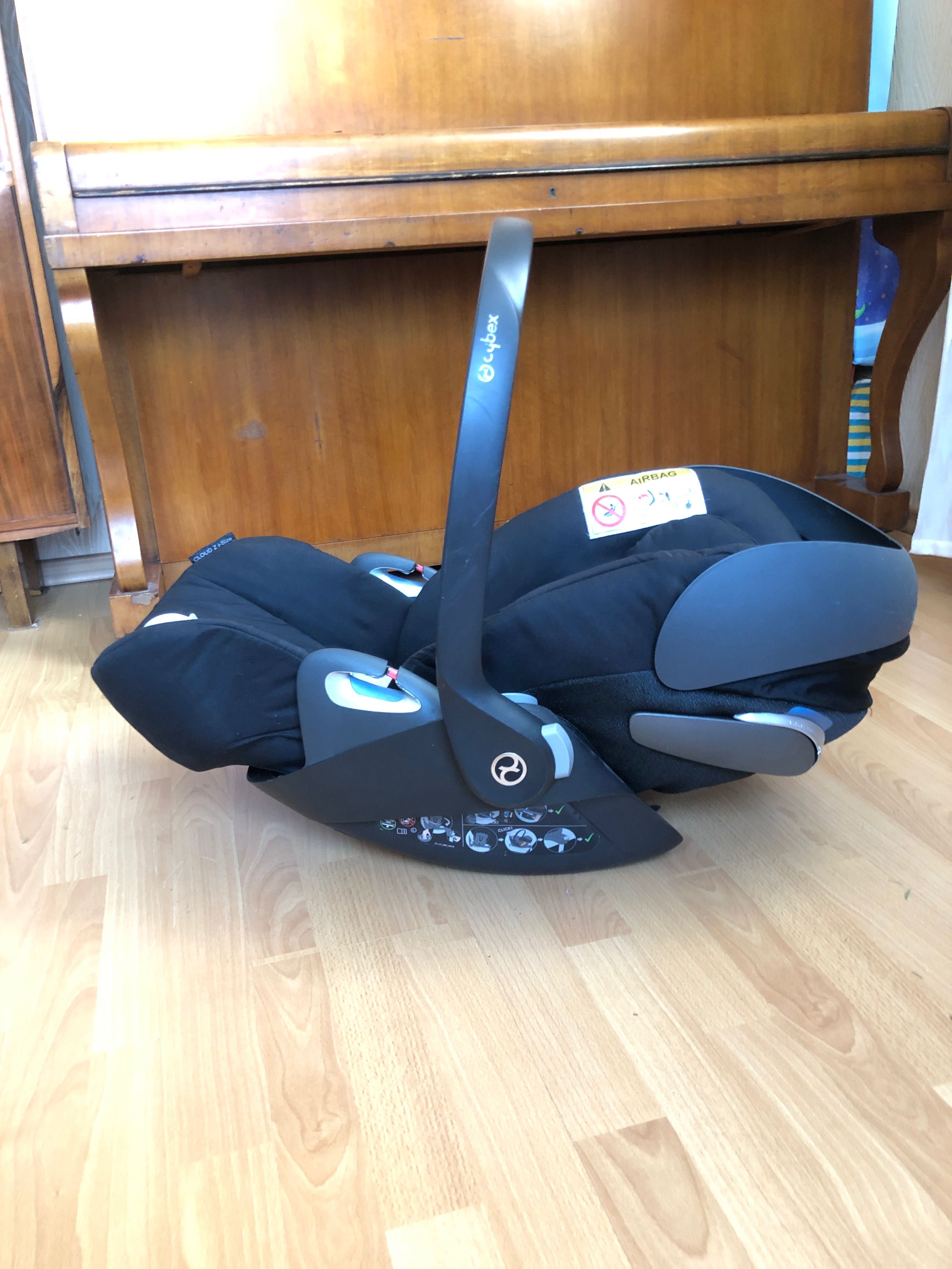 fotelik samochodowy Cybex Cloud Z i-size dla niemowlaka (do 13 kg)
