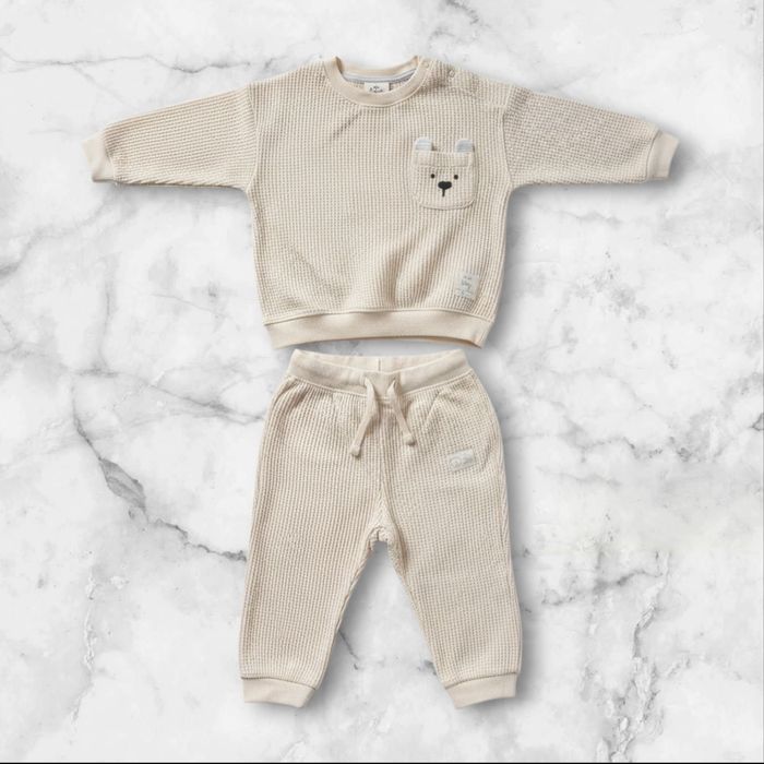 Nowy komplet wafelkowy 80 bluza i spodnie beżowe w misia organic Cotto