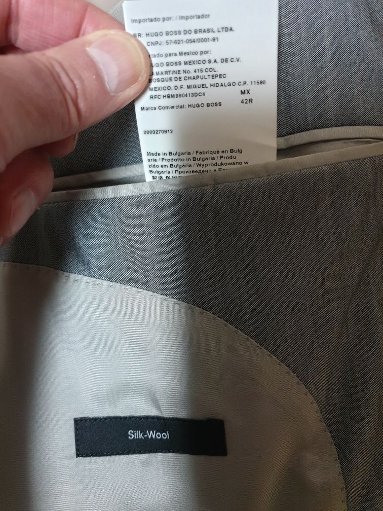 Hugo Boss garnitur r. 52 | 55% czysta wełna;45 % jedwab..