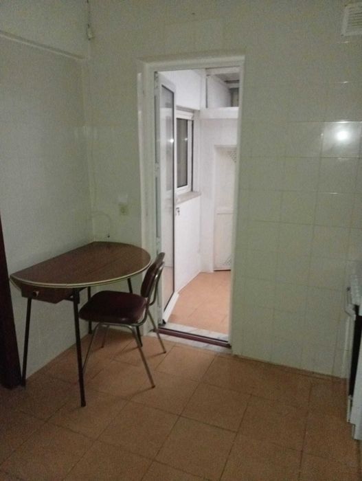 Arrenda-se Apartamento T2 - Fundão