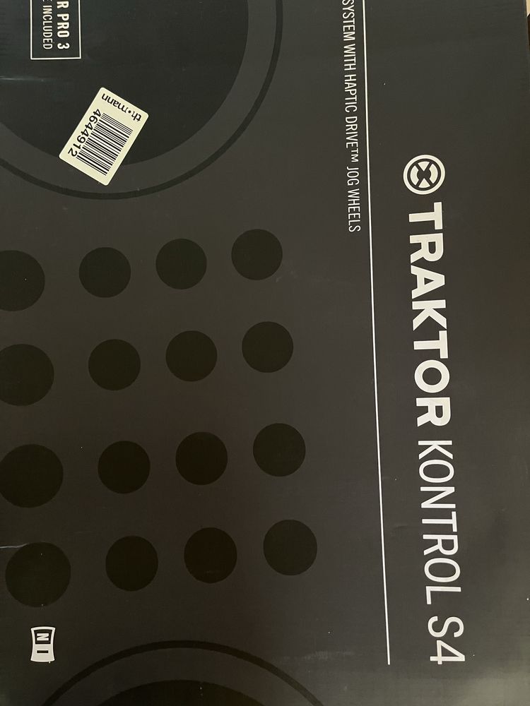 Traktor Kontrol S4 mk3