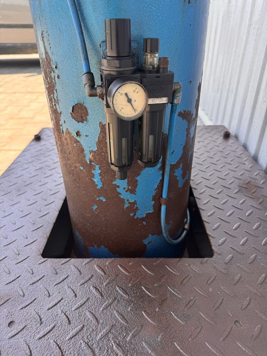 Домкрат ямний 15т Траверса пневмогідравлічна підйомник