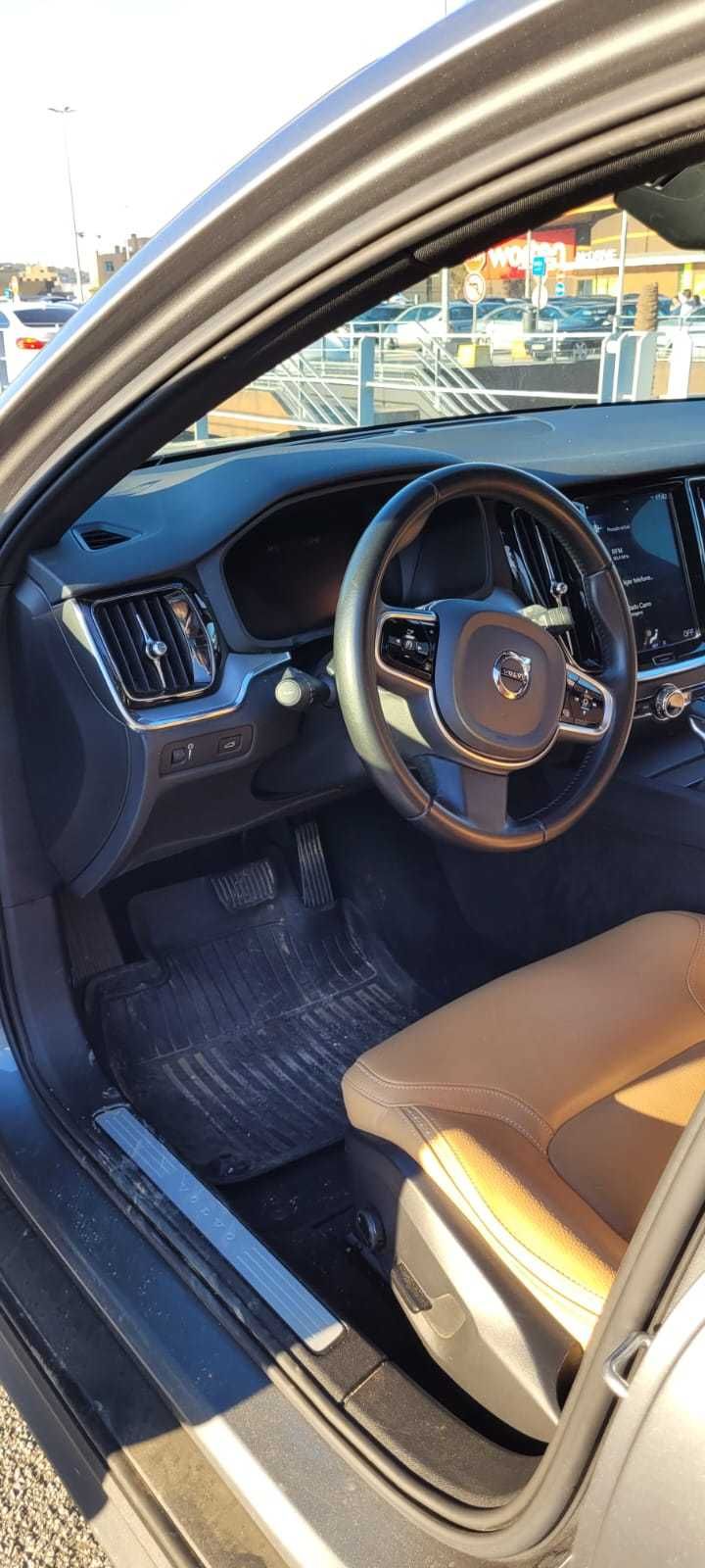 Volvo V60 Cross Country D4D