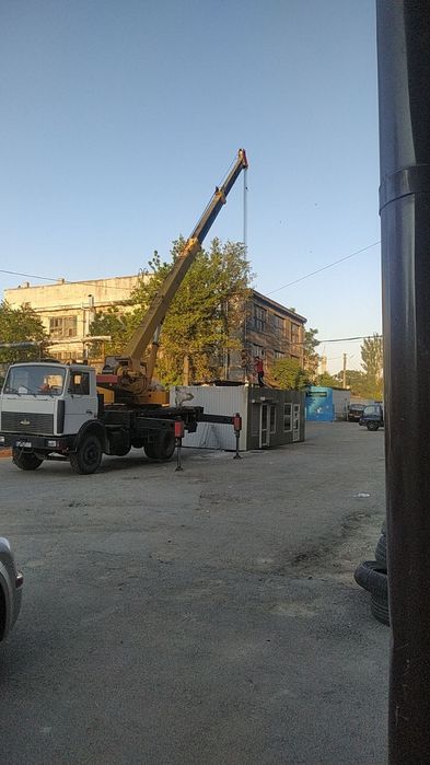 Услуги автокрана. Вылет стрелы 21м, грузоподъемнось 16 т.