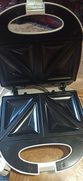 Сэндвичница или бутербродница