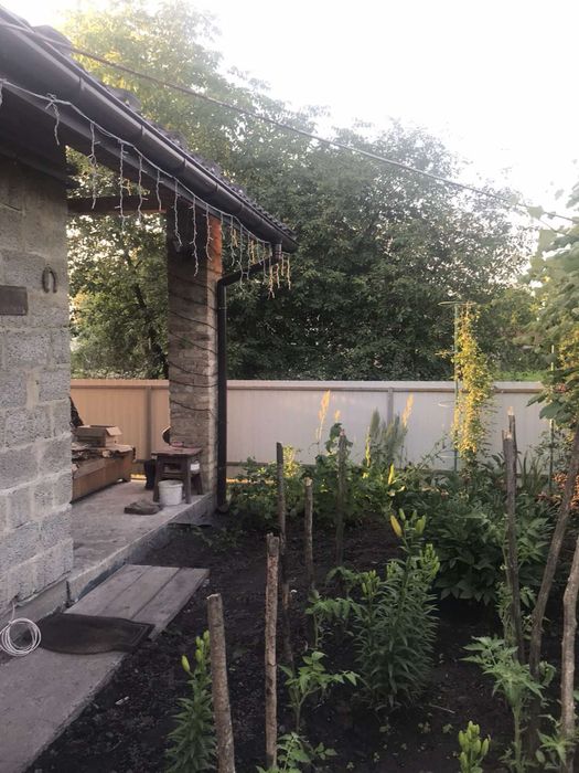 Продаж будинку у с.Буців , Мостищина