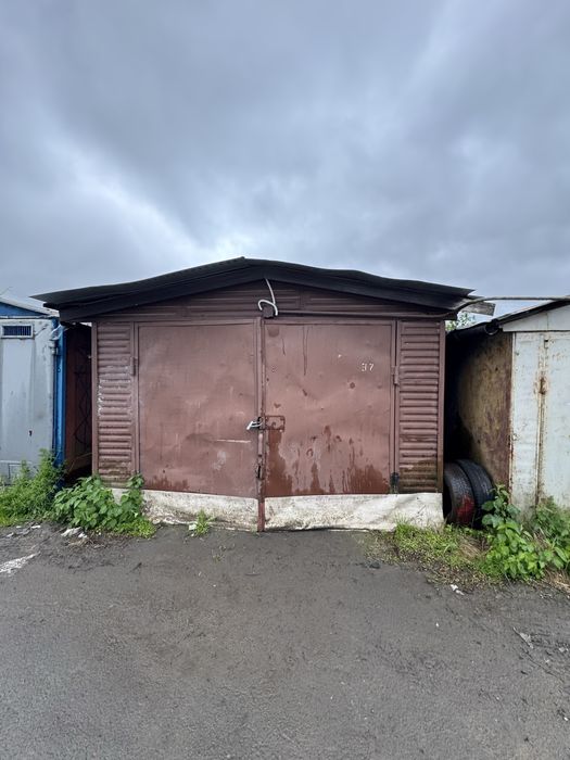 Продам гараж 18к.м метал