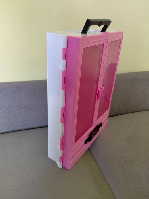 Szafa na ubrania Barbie Fashionistas Garderoba zabawka jak nowa