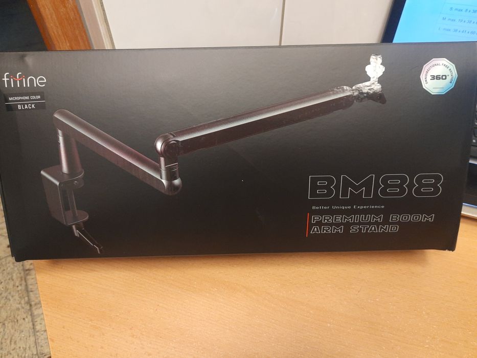 Statyw mikrofonowy BM88  PREMIUM  BOOM  ARM  STAND