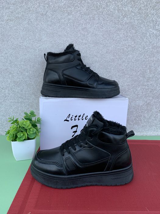 Кросівки зимові жіночі чорні р35.36.37.38.39.40