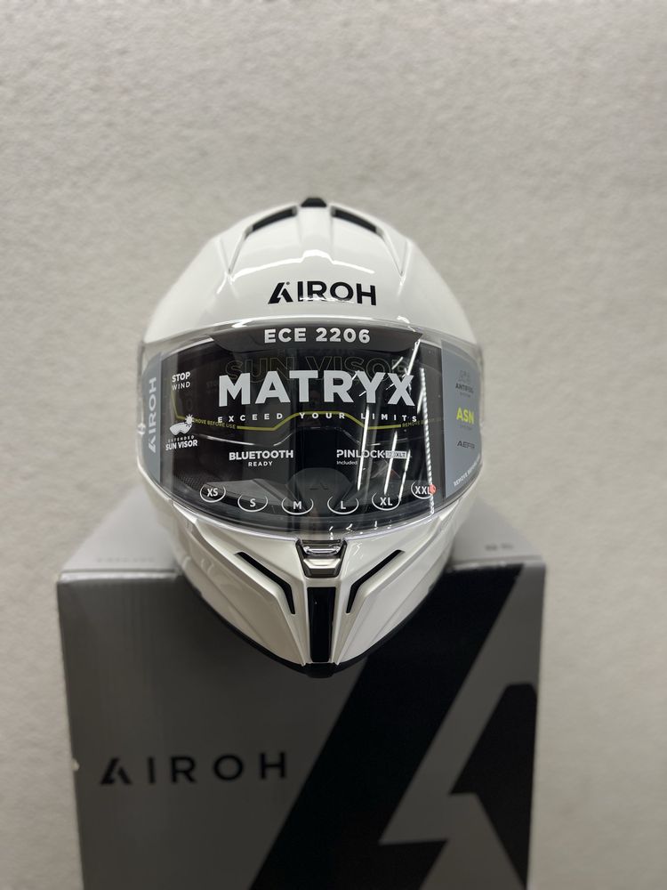 Kask AIROH MATRYX rozm. XXL integralny 2XL bialy NOWY