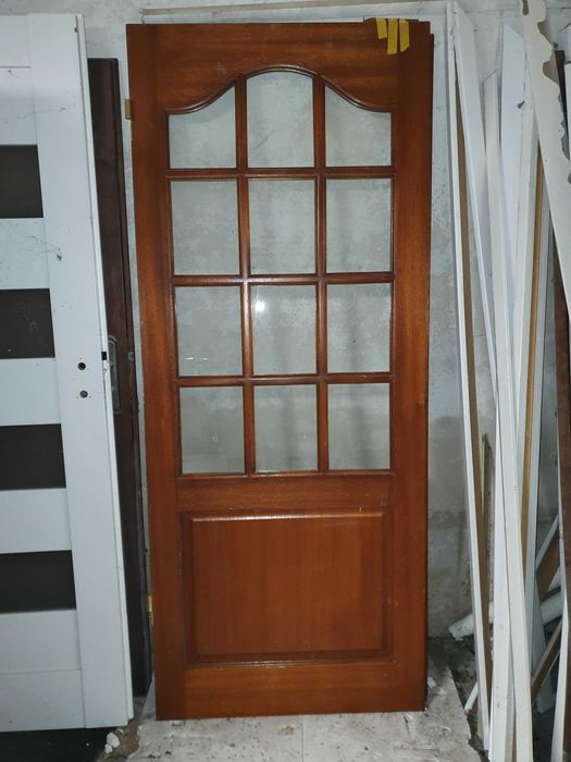 Drzwi drewniane, solidne + ościeżnice w komplecie stan bardzo dobry