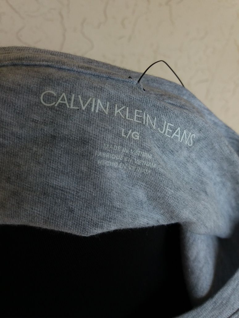 T-shirt  Calvin Klein Roz. L Oryginał