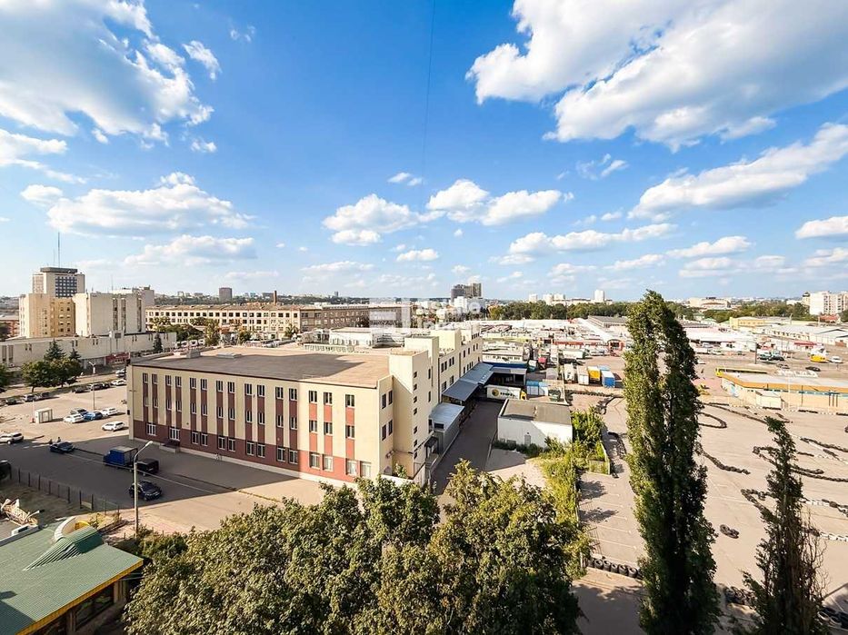 У продажу 3 кімн.кв.за адресою вул. Молочна, 1,корпус 1