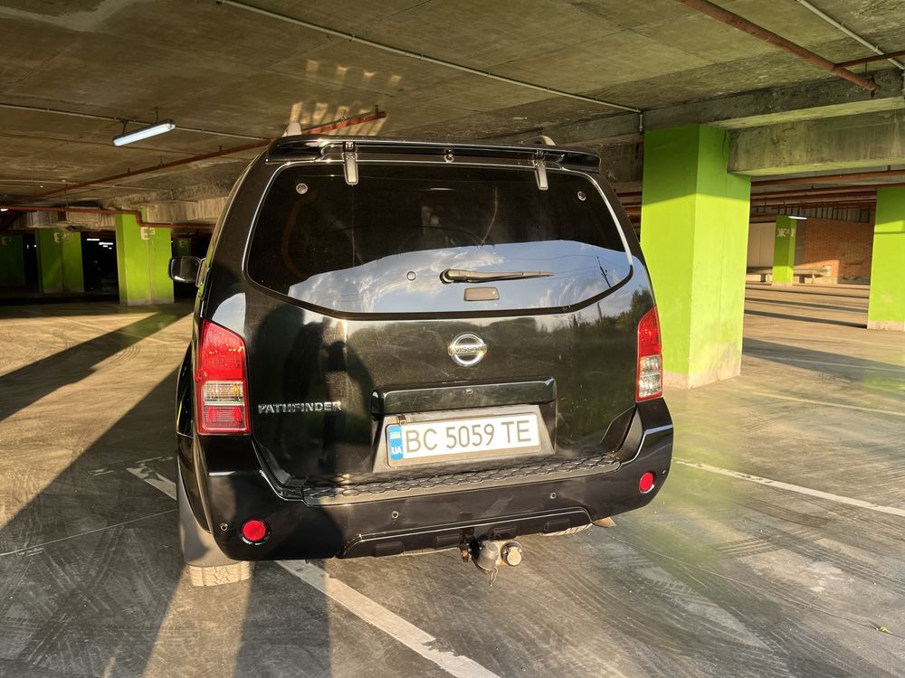 Nissan Pathfinder 2011