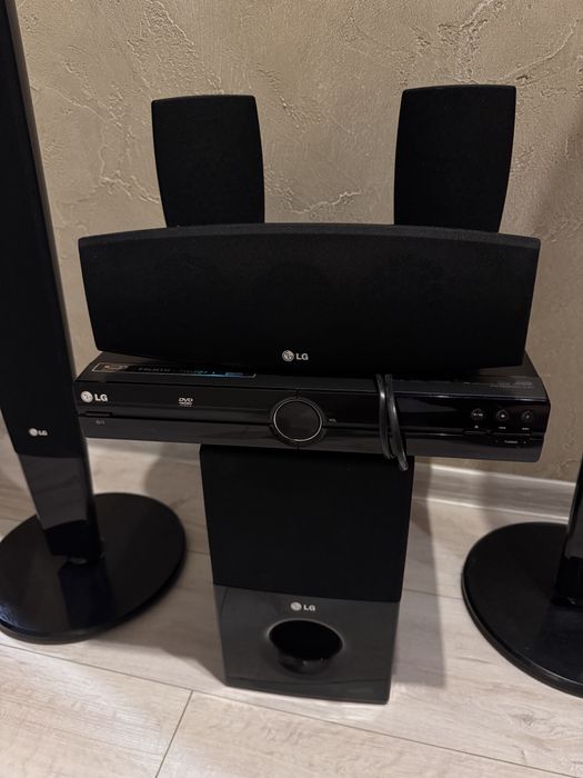 Домашний кинотеатр Аудиосистема 5.1 LG HT304PT