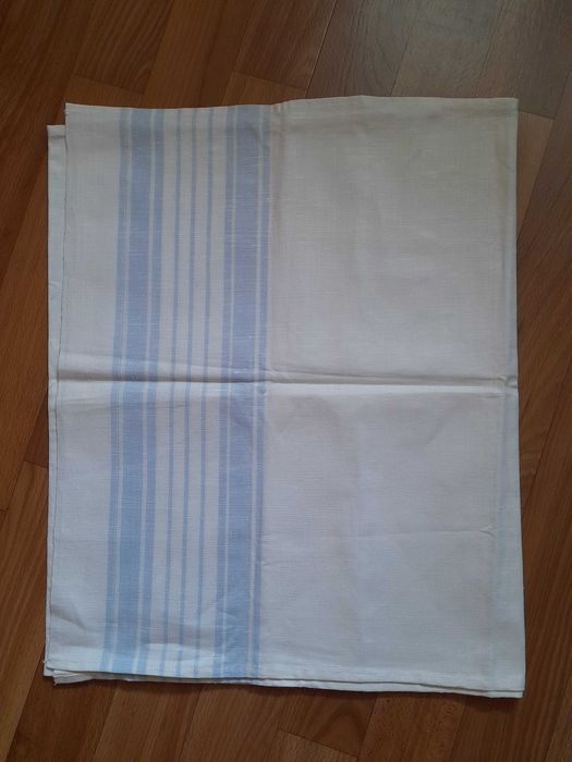 Полотенца льняные и вафельные. Новые