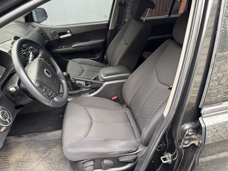 Продам Сангйонг Кайрон 2,0 дизель 10 рік