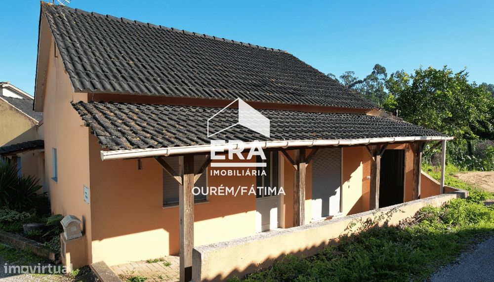 Moradia T3 inserida num terreno com 1.271 m²