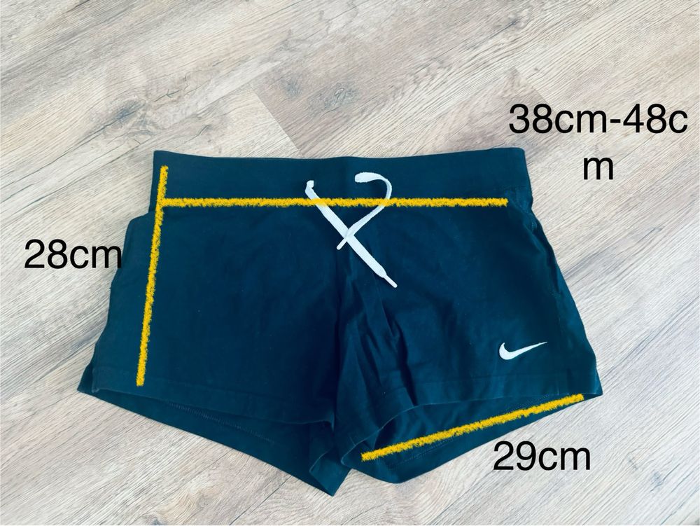 Oryginalne damskie sportowe spodenki Nike rozmiar M/L