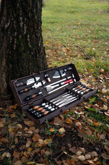 Шампуры на подарок,набор шампуров в чемодане Набір шампурів